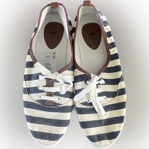 Women sneakers